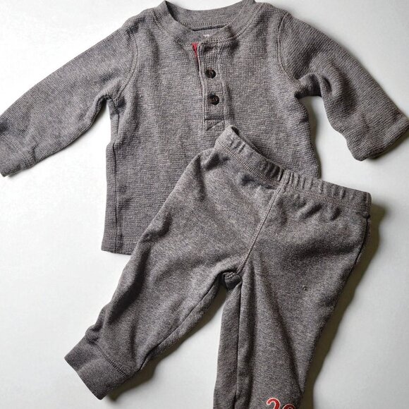 Carter’s Baby Boys’ Gray Waffle Knit Top & Jogger Pants Set – Size 6 Months – Co - Picture 1 of 12